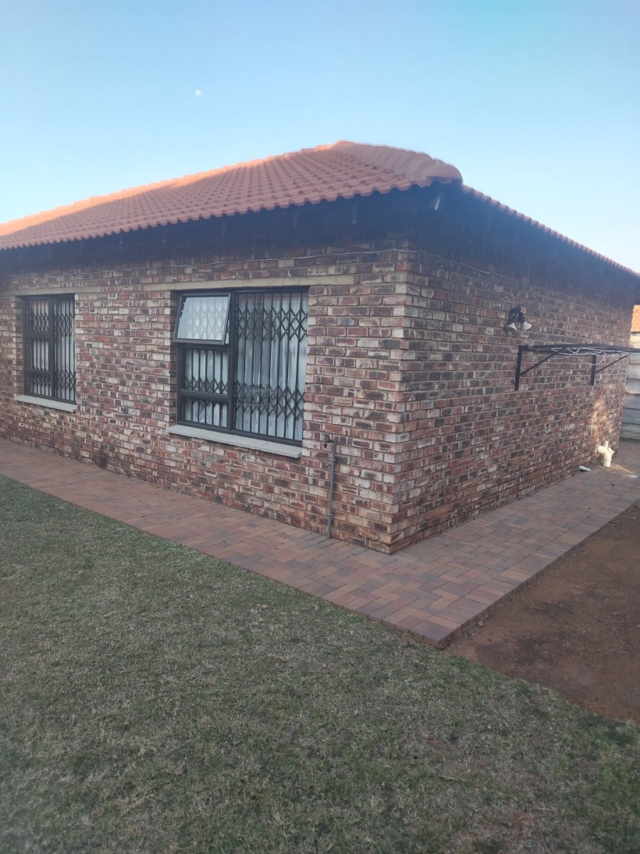 3 Bedroom Property for Sale in Flamwood North West
